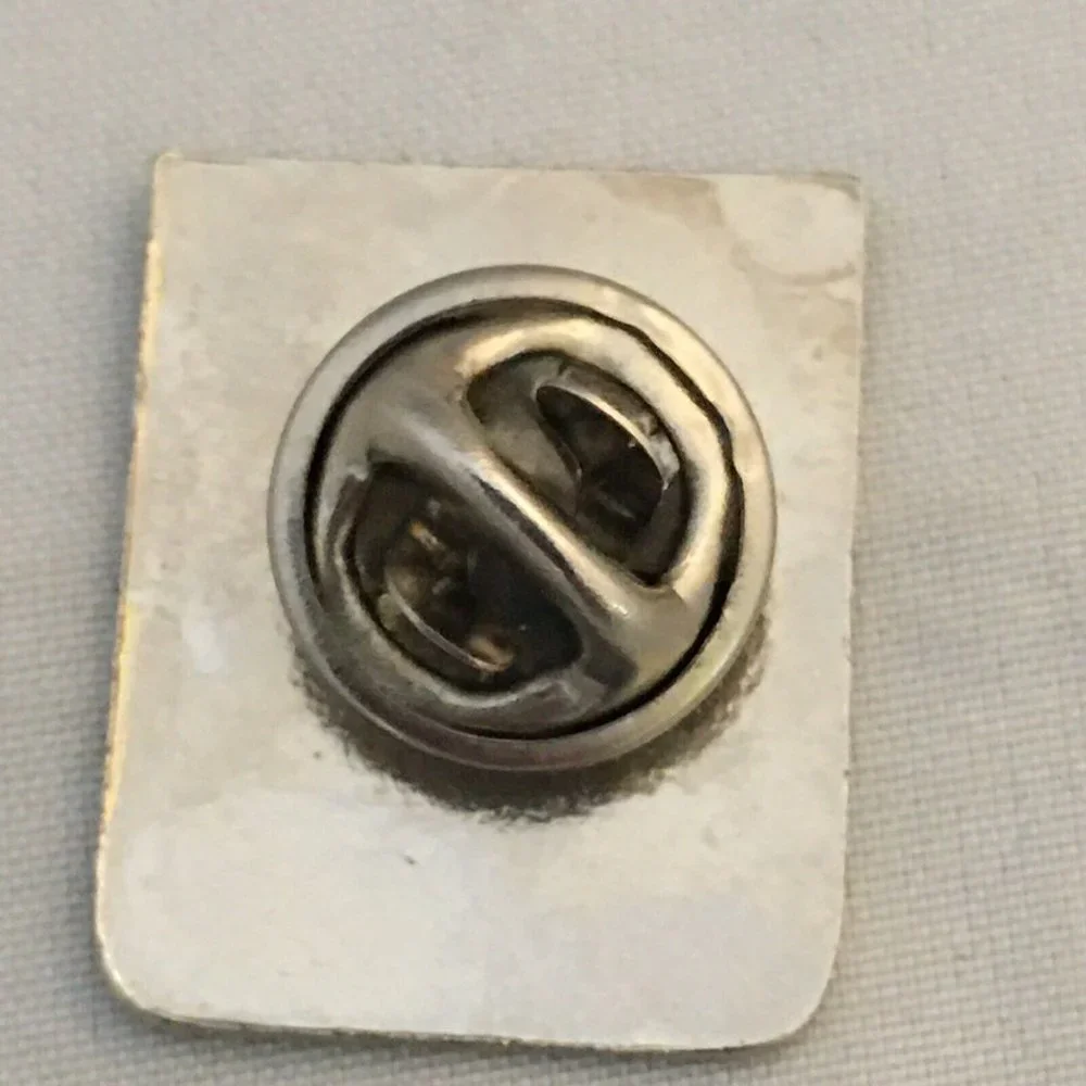TSSA‎ South TEXAS SOCCER Lapel Pin Red White Blue Silver